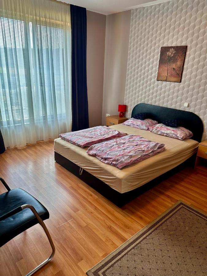 Velvet Motel Hegyeshalom Exterior foto