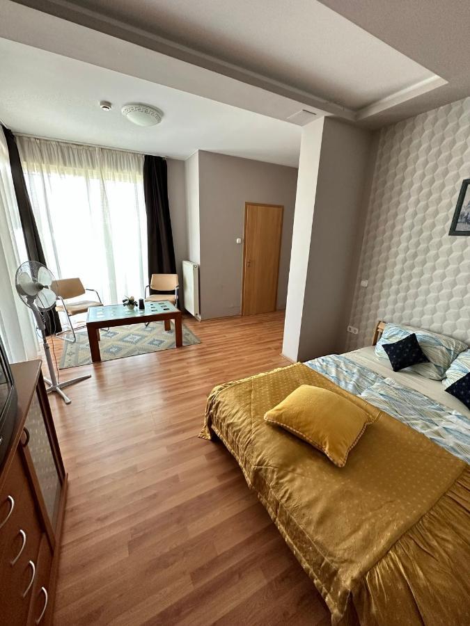 Velvet Motel Hegyeshalom Exterior foto