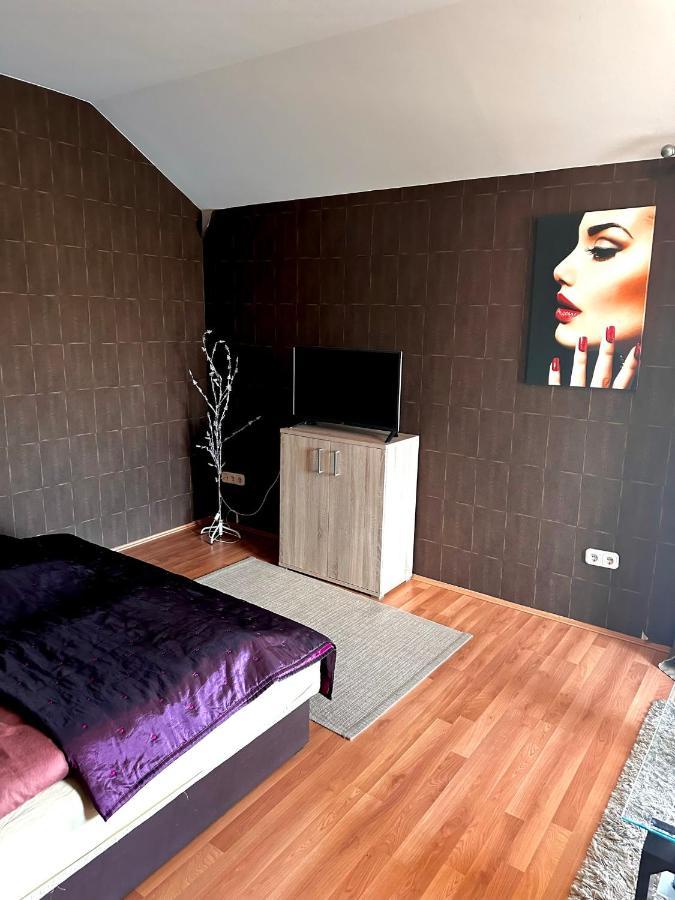 Velvet Motel Hegyeshalom Exterior foto