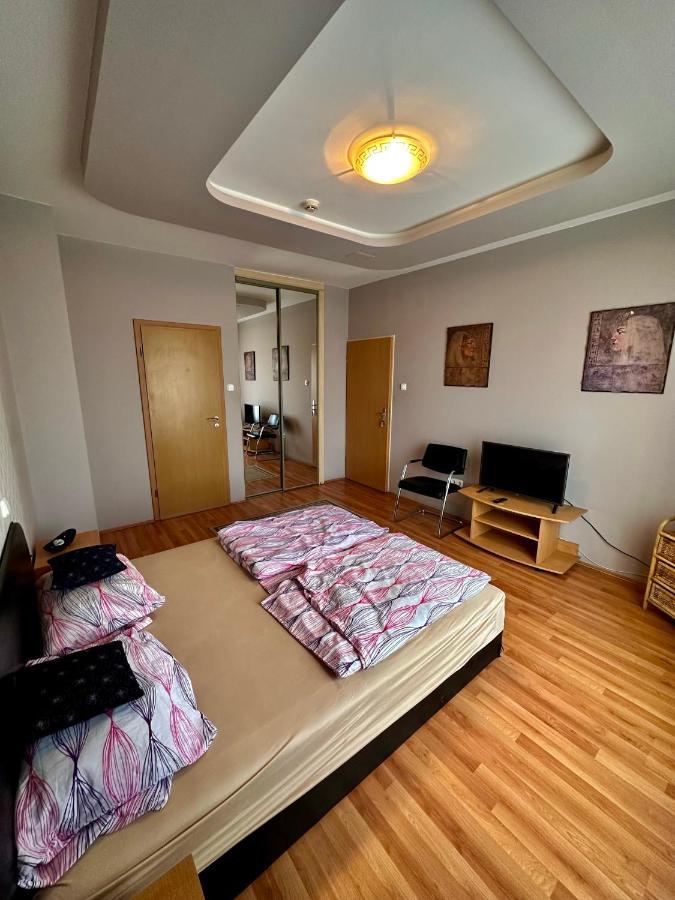 Velvet Motel Hegyeshalom Exterior foto