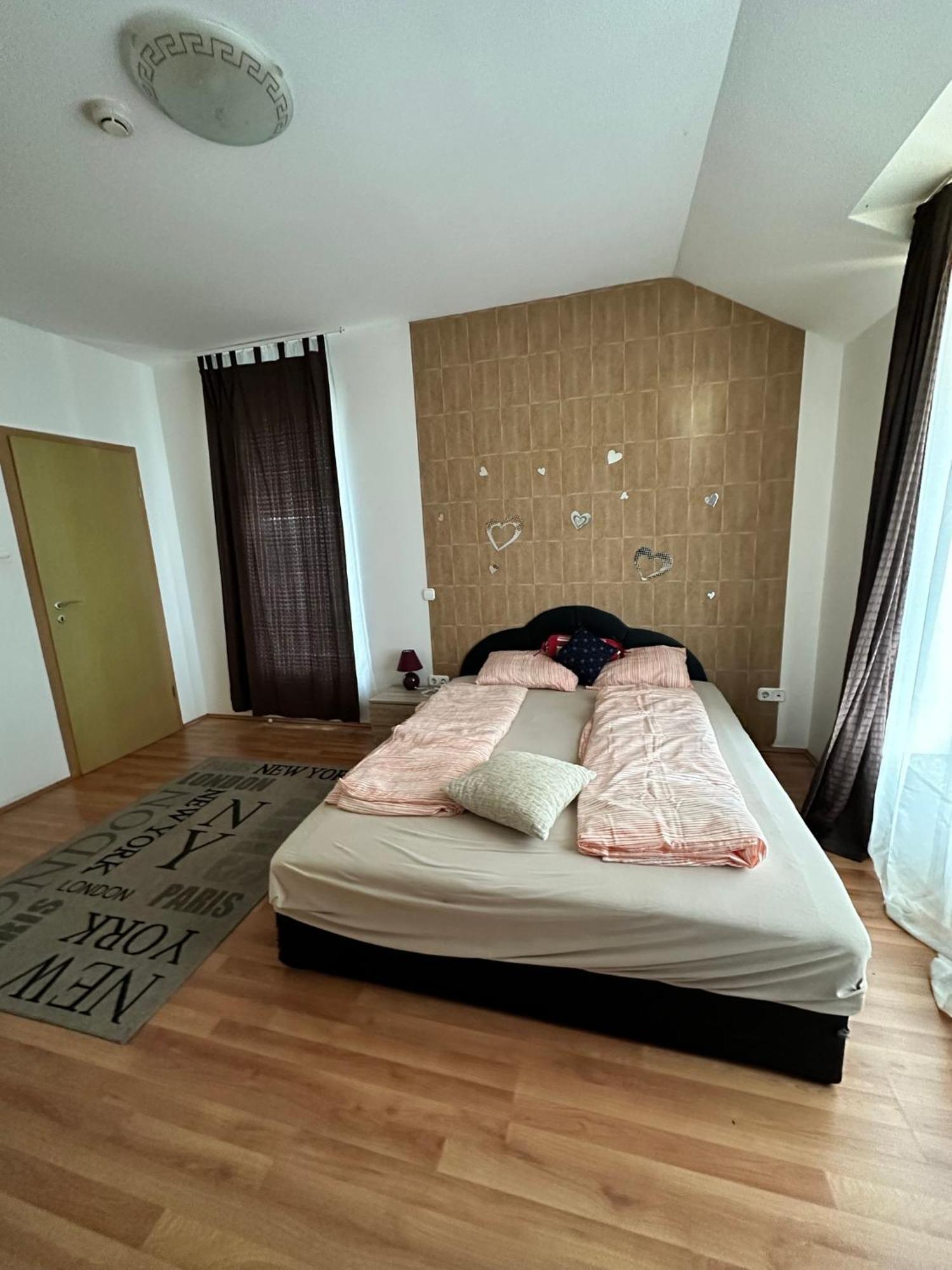 Velvet Motel Hegyeshalom Exterior foto
